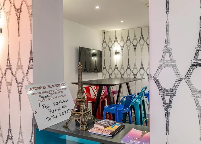 Ibis Styles Paris Eiffel Cambronne Hotel